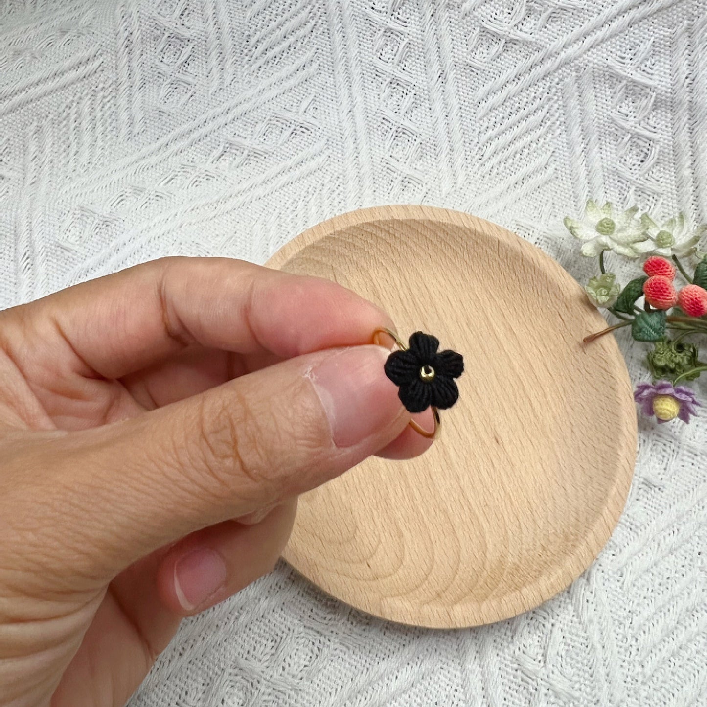 Mini Crochet Puff Flower Ring Black